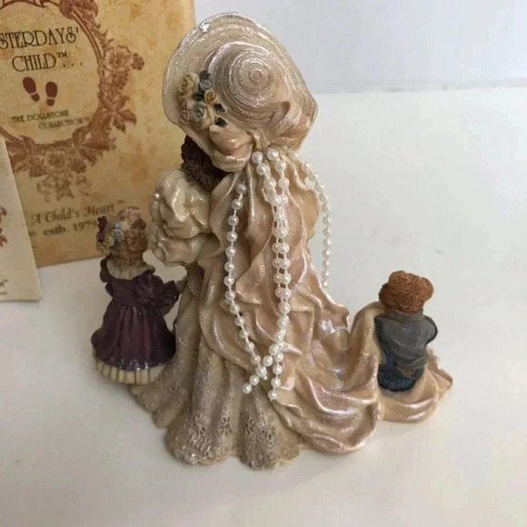 Yesterdays Child Emily Kathleen Otis The Future - Picture 4 of 10